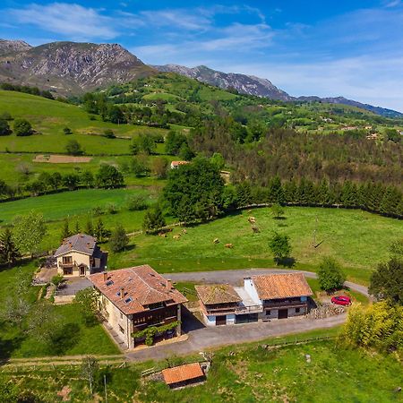 Affittacamere La Casona De Sovina Piloña Esterno foto